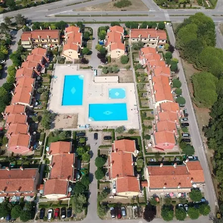 Family Vacation Apartment With Swimming Pools Bibione
