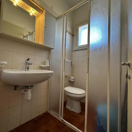 Family Vacation With Swimming Pools Apartment *