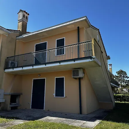 Apartment Family Vacation With Swimming Pools Bibione